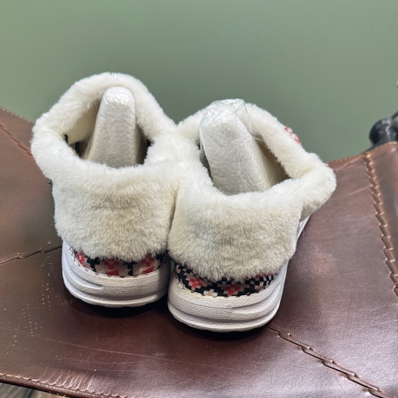 3 pair canvas slip-ons 10 - Picture 10 of 16